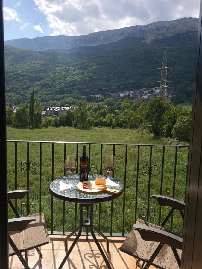 Casa Hennequin Appartement Sesué Buitenkant foto